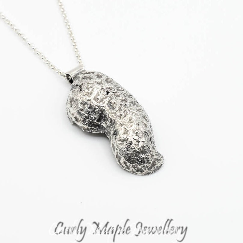 Silver Peanut Shell Pearl Necklace