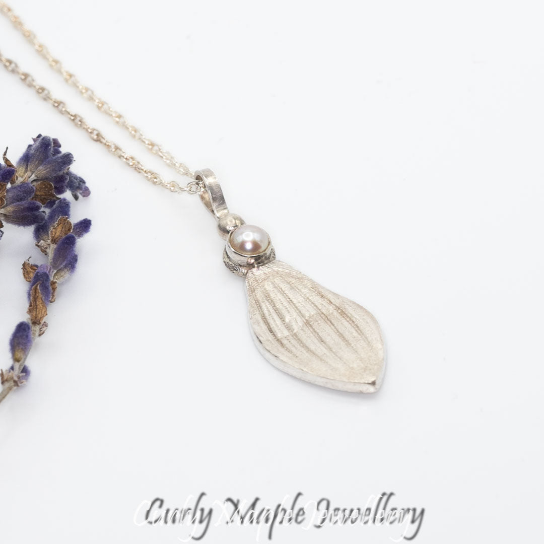 Silver Trillium Leaf Pearl Pendant