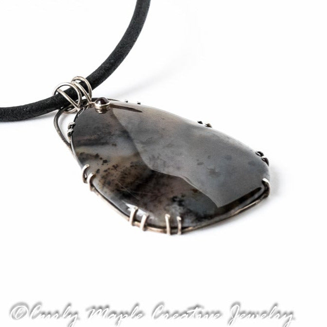 Dendritic Agate Garnet Filigree Necklace side view