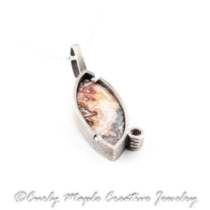 Garnet Crazy Lace Agate Silver necklace