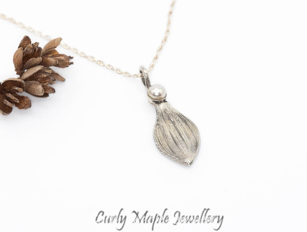 Trillium Petal Pearl Pendant