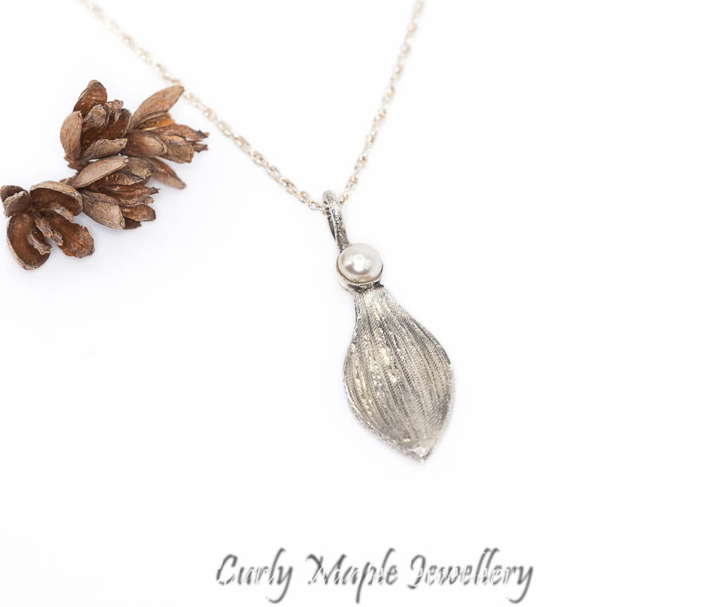 Trillium Petal Pearl Pendant